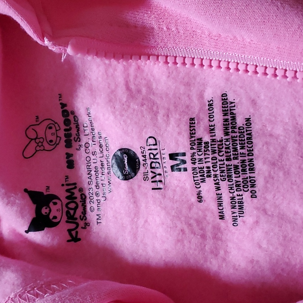 🆕️ SANRIO KUROMI AND MY MELODY PINK ZIP UP HOODED SWEATER 💕 - Picture 6 of 8